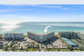 Holiday Surf & Racquet Club 512